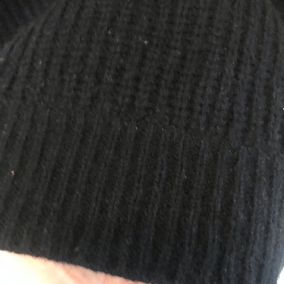 Vince sweater in very dark navy. - Picture 4 of 6